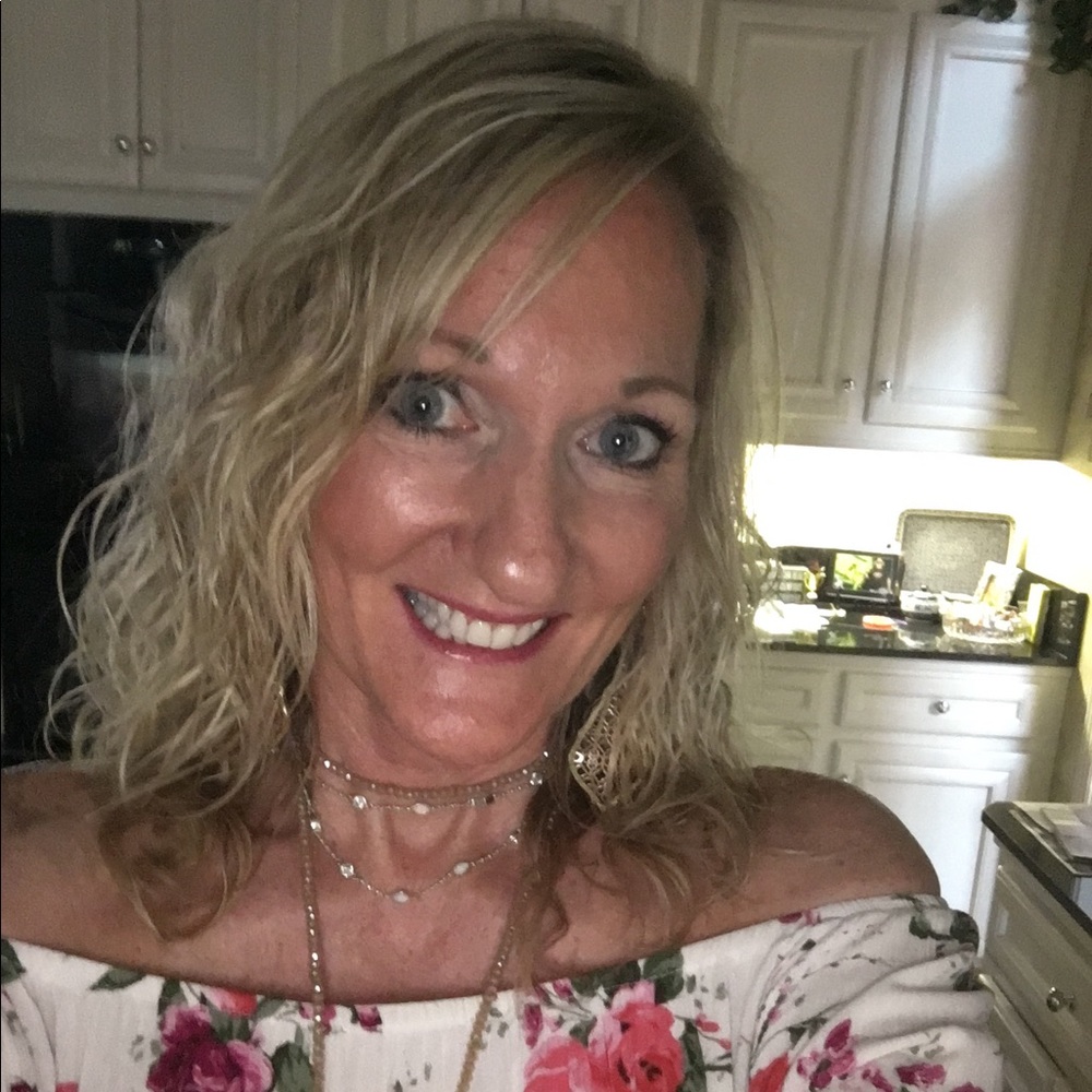 Meet your Posher, Cindy